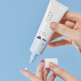 Round Lab 1025 Dokdo Creme de Olhos 30ml