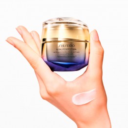 Shiseido Vital Perfection Creme Avançado Lifting e Firmeza Recarregável 50ml